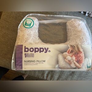 Boppy Nursing Pillow Beige Botanical Leaf Print BNIB